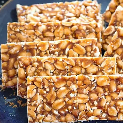 Phali Chikki (پھلی چکی) – Crunchy Peanut Bar | A One Pansar & Dry Fruits