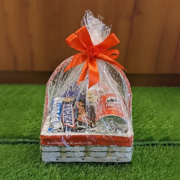 Eid Gift Basket 2 (عید گفٹ باسکٹ) – Sweet & Savory Eid Treat Box | A One Pansar & Dry Fruits